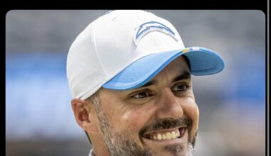 Ravens hire Jesse Minter