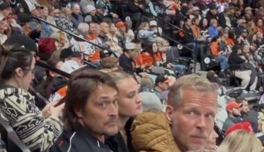 Checking in tonight, with a Teemu Selänne sighting 👀 🦆🧡