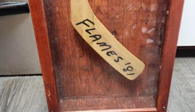 Was gifted this stick signed by the 81 flames! Pretty stoked