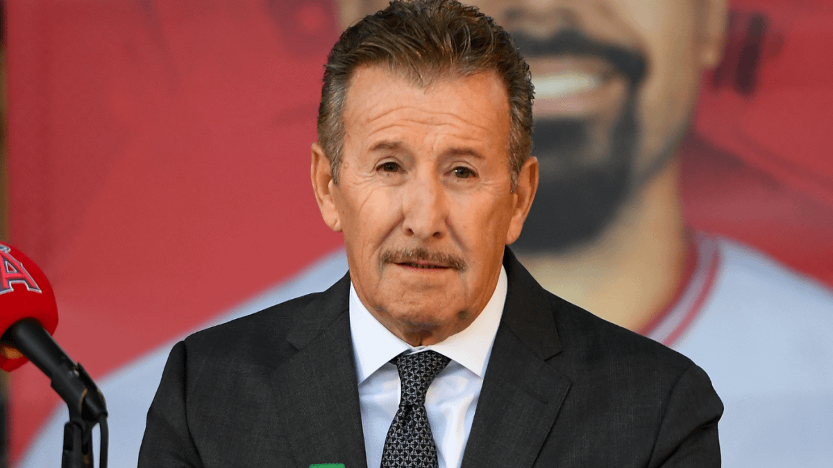 I really hate this man