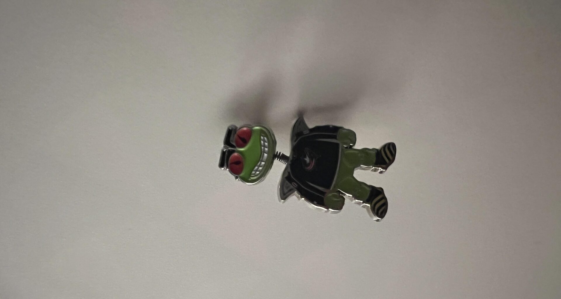 Stinger bobblehead pin
