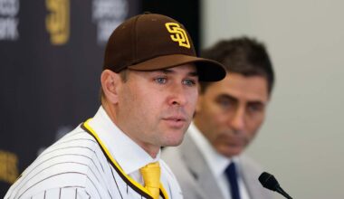 Padres willing to discuss Kruz Schoolcraft in trade chats