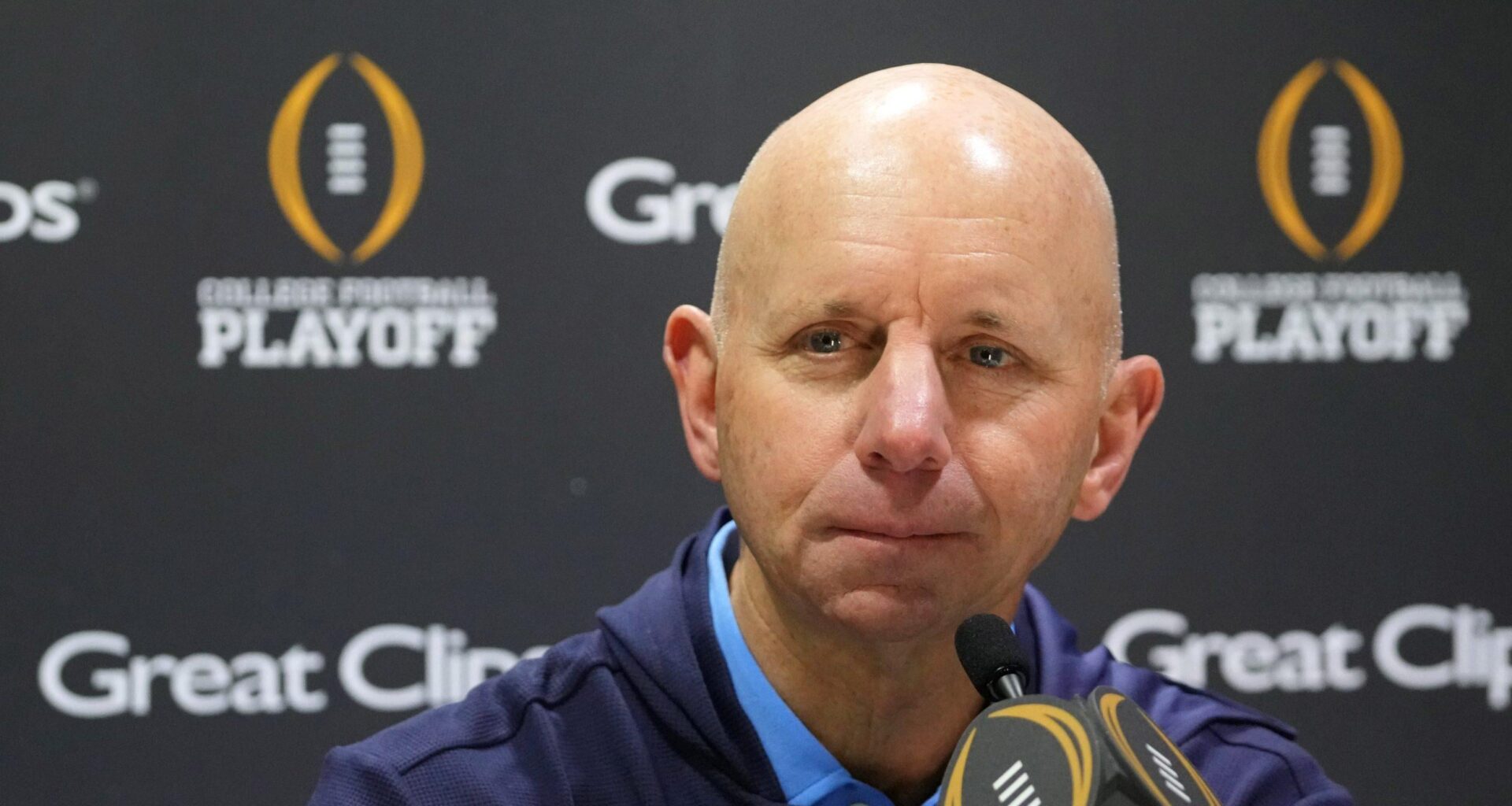 Sean McDonough named 2025 National Sportscaster of the Year