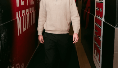 I DARE gradey to play bad today after pulling up in ts