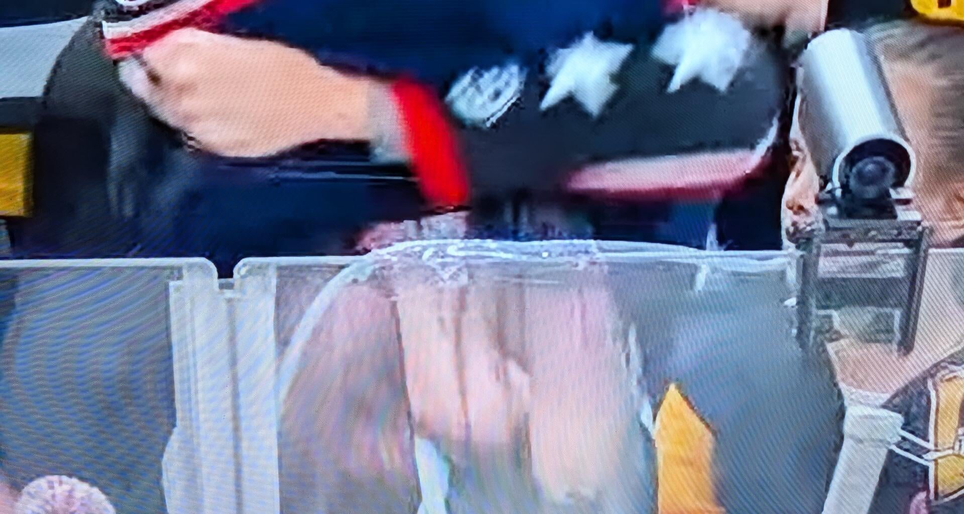 Someone buy this guy a beer!