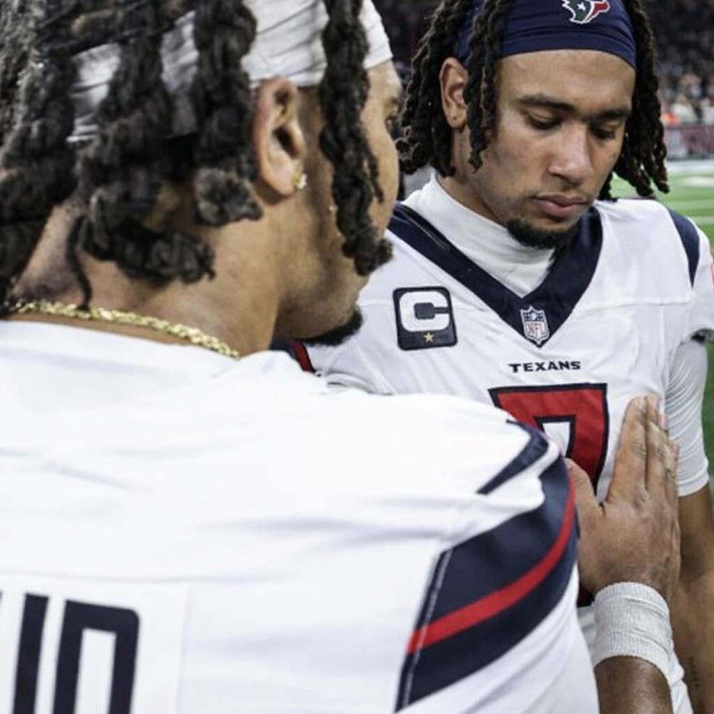 “Stop throwing those pics bro you are gonna be great in this league”