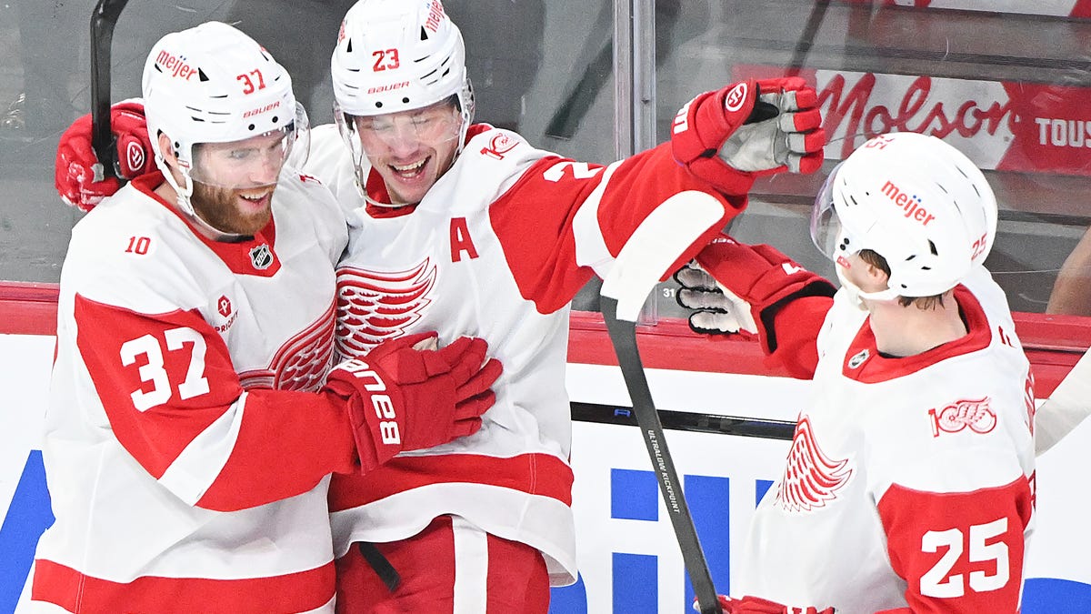 Detroit Red Wings avenge opening-night loss by blanking Montreal Canadiens