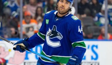 Report: Rangers pursuing Canucks’ Sherwood