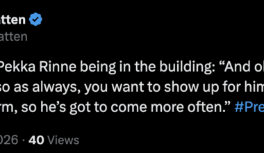 [Bratten] Juuse Saros on Pekka Rinne being in the building: “And obviously Pekka is here tonight, so as always, you want to show up for him too. Feel like he's a lucky charm, so he’s got to come more often.”