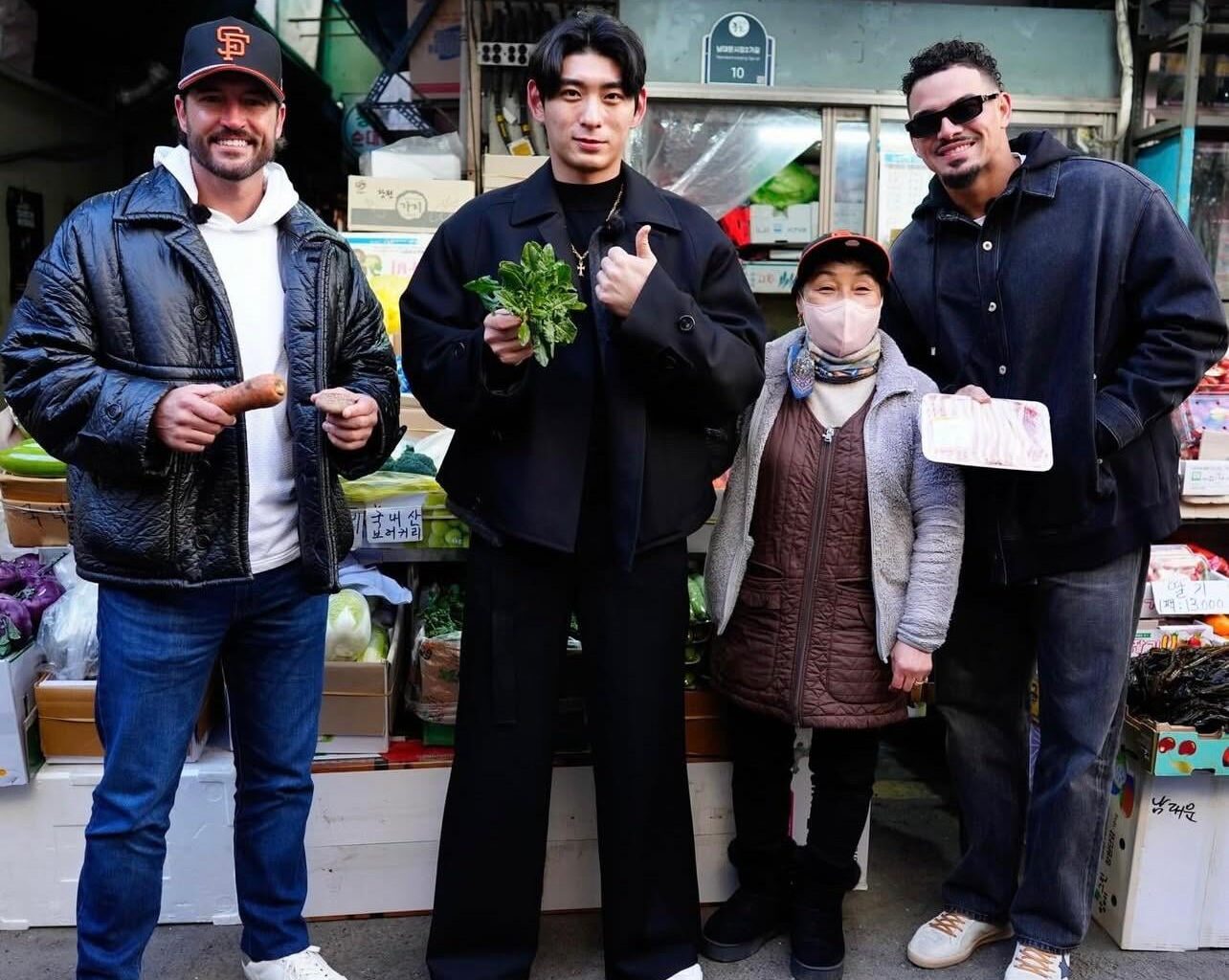 Willy, Jung Hoo Lee, and Tony V. recruiting unknown second base prospect