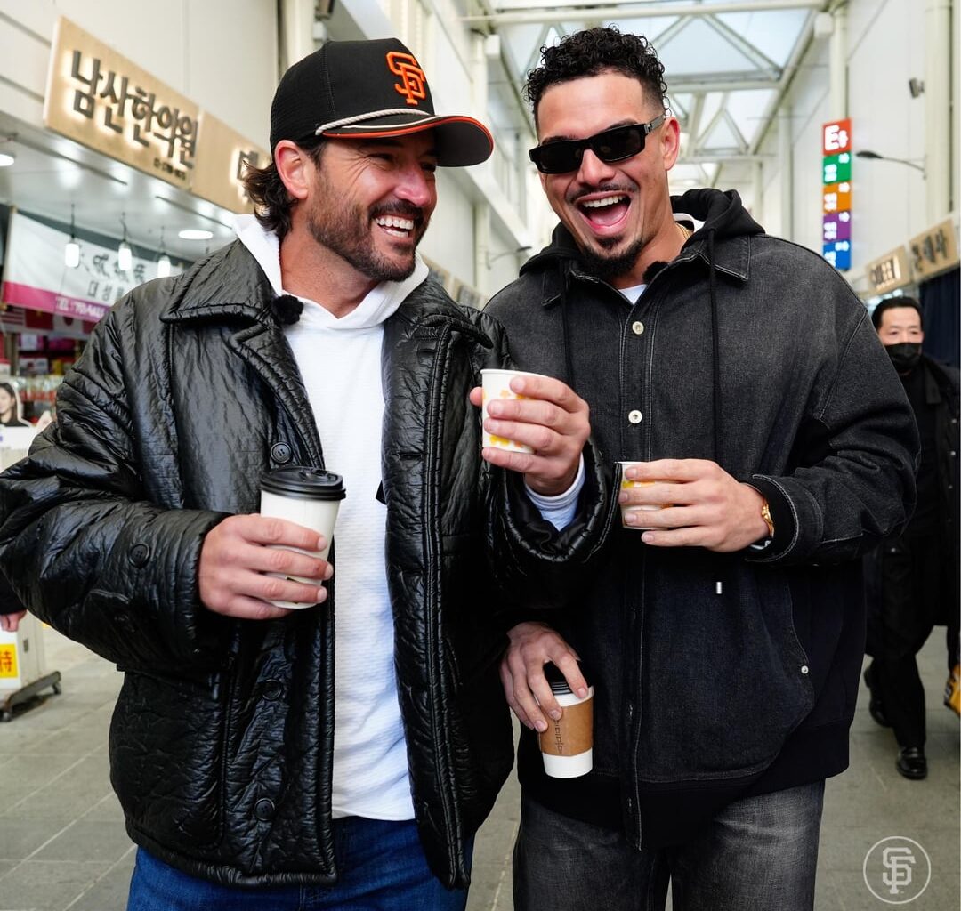 Jung Hoo Lee, Willy Adames, and Tony Vitello explore Namdaemun Market with Chef Choi Hyun-seok