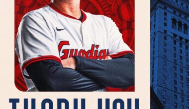 Nic Enright to Toronto