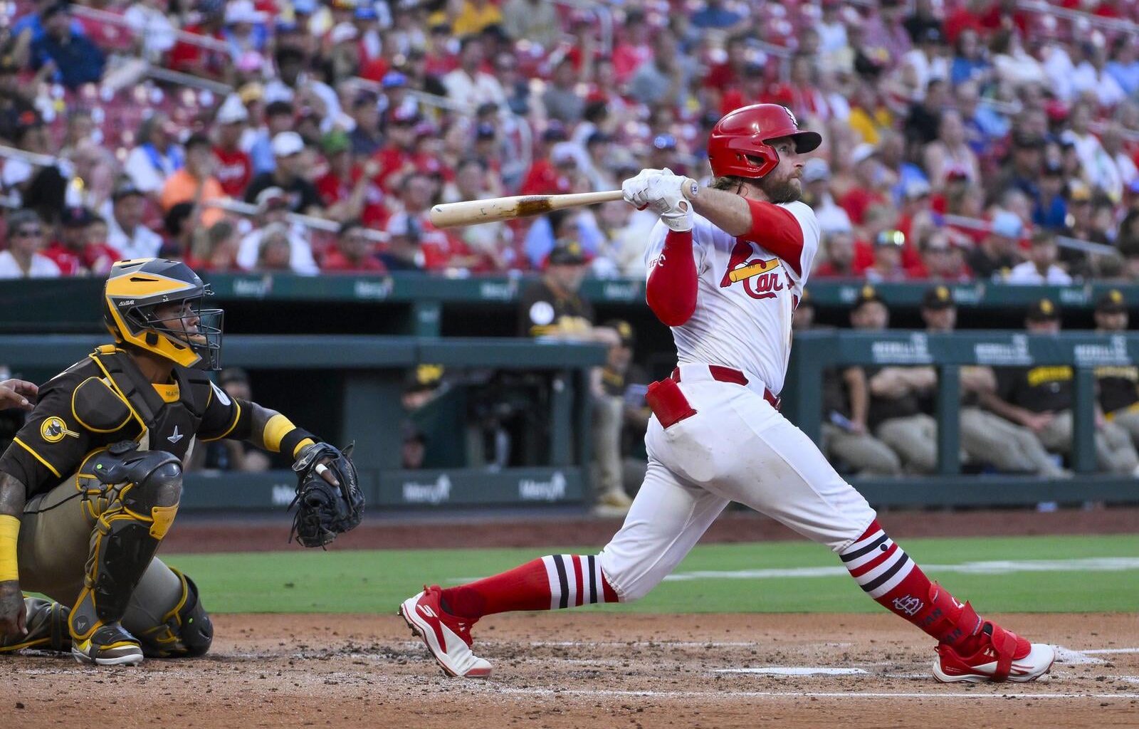 Giants reportedly aggressively pursuing a second baseman, having talks with Cards for Brendan Donovan.