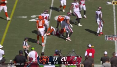 [Highlight] Throwback to the Bears running the same play 3 times in a row leading to a game losing pick 6