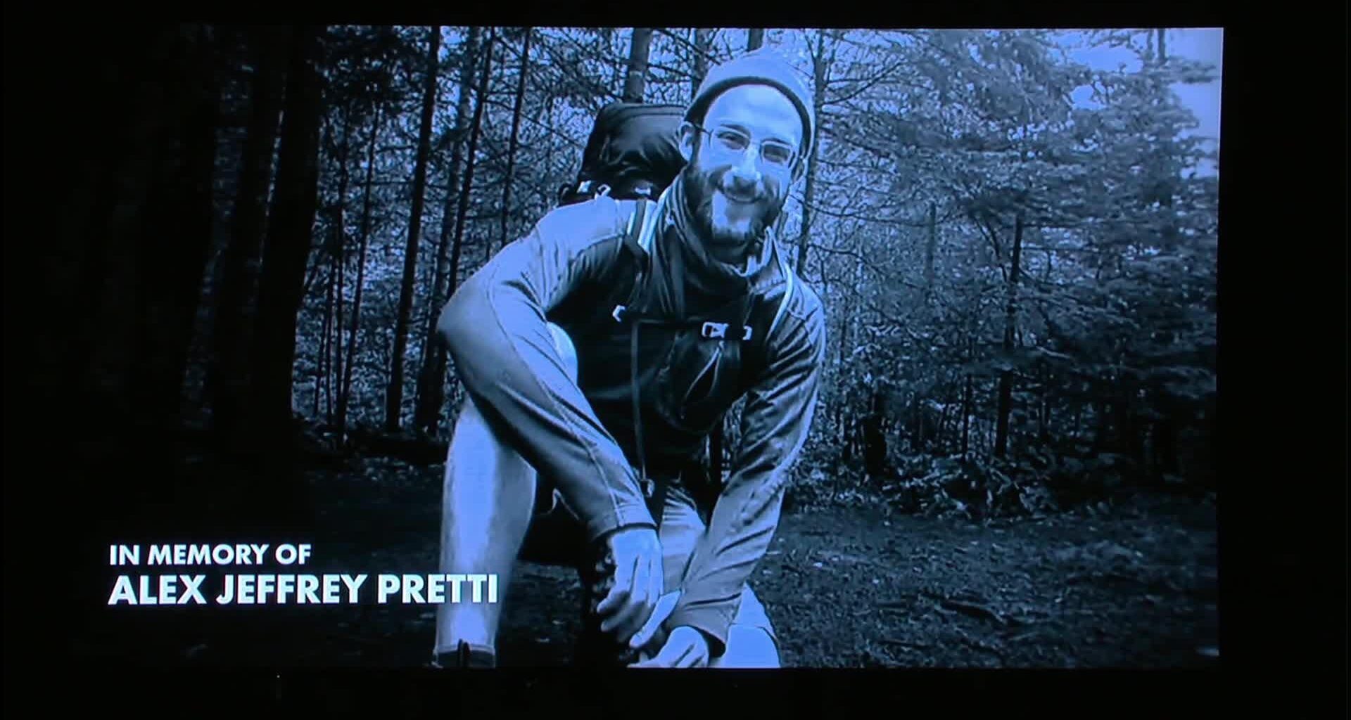 [Highlight] Minnesota holds a moment of silence for Alex Pretti, interrupted by multiple fans expressing their disdain for ICE