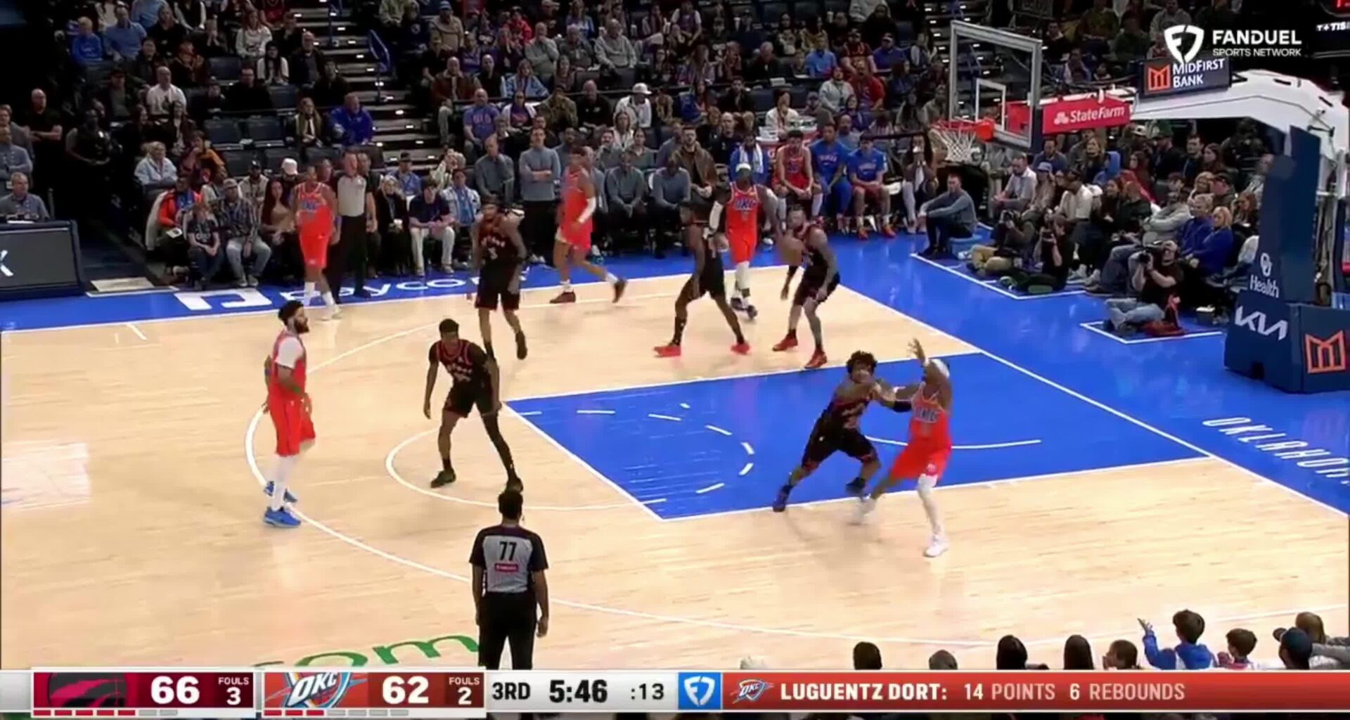 SGA makes it look effortless with a smooth jump shot!