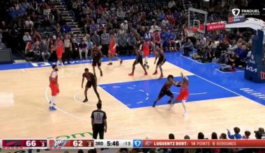 SGA makes it look effortless with a smooth jump shot!