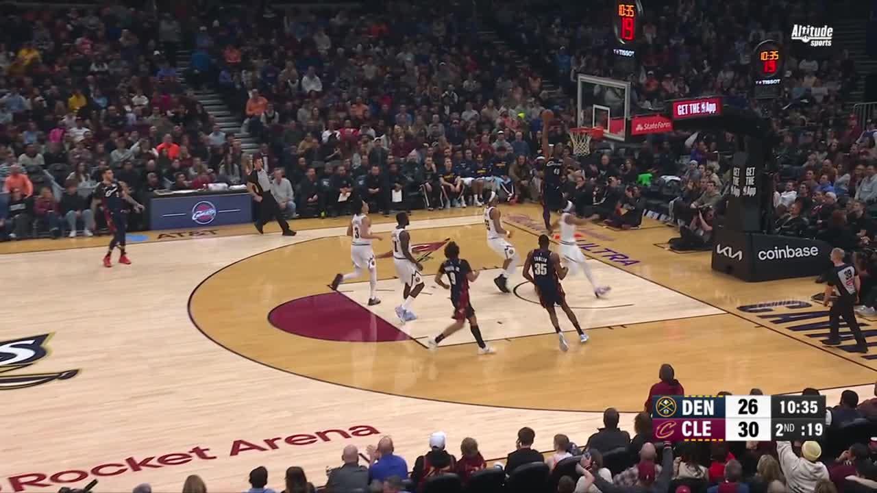 [Highlight] Payton Watson drives for a layup but has his shot blocked by Jarrett Allen. On the other end, Donovan Mitchell finishes with a dunk off a bounce pass.