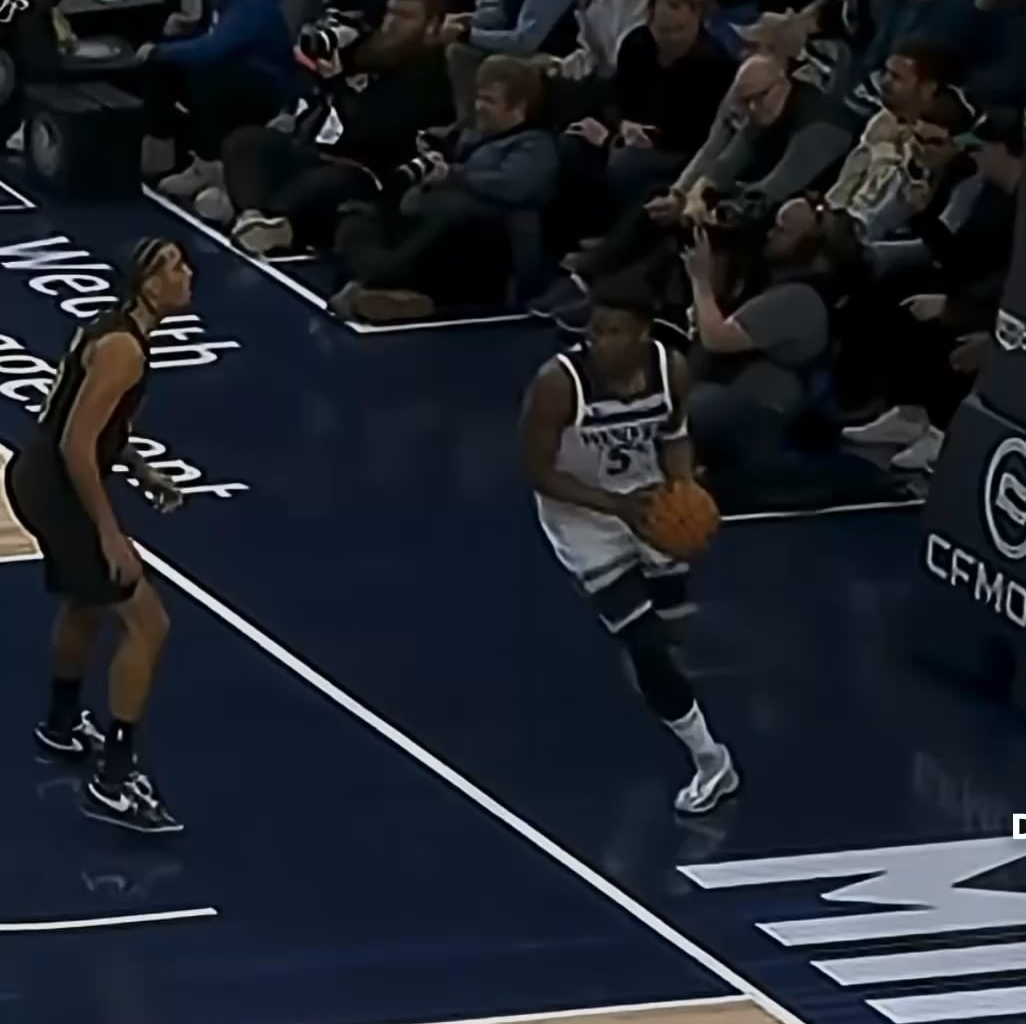 Y’all remember when Naz Reid did this? (Emotional)