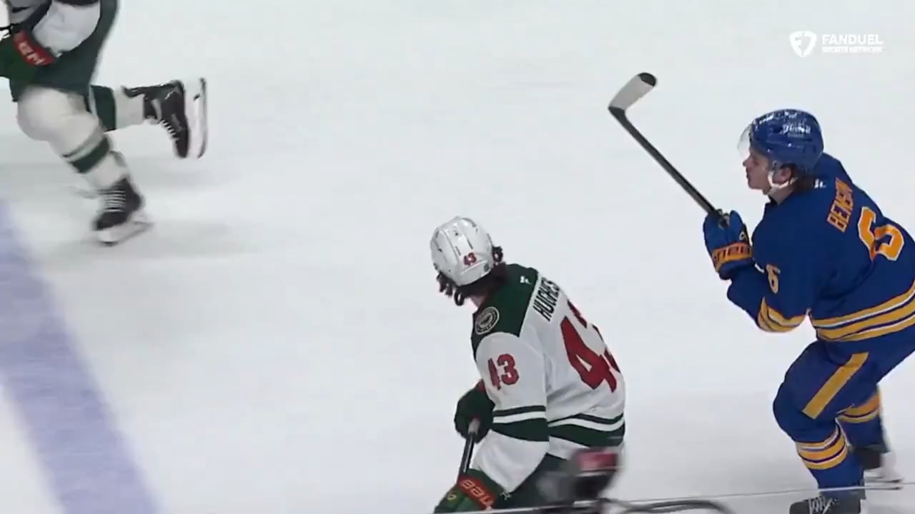 Faber protecting Huggy 💚