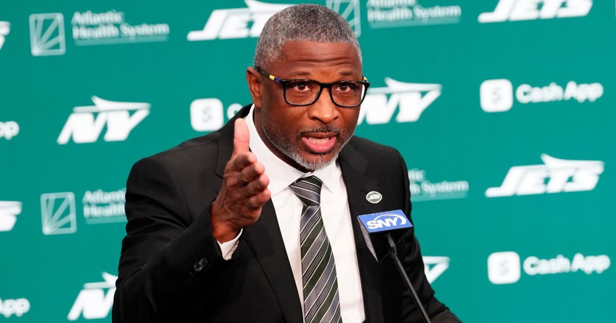 Jets Projected to Draft Consensus Best Player in 2026 NFL Draft - LB Arvell Reese