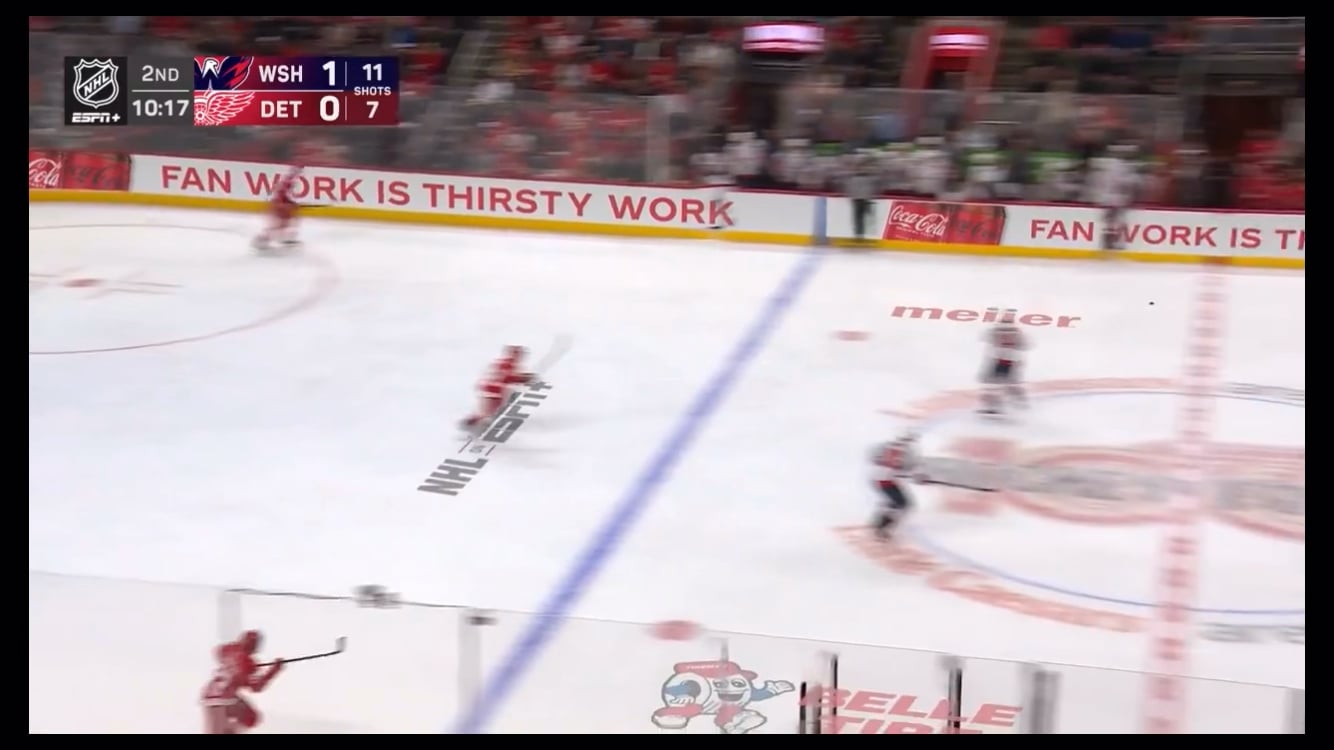 Chiarot scores, Patrick Kane passes Mike Modano for most points by a U.S.-born player in NHL history (1,375)