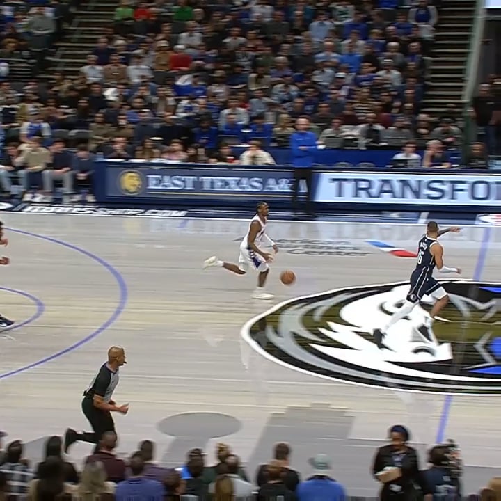 [Highlight] Maxey snatches former Sixer Caleb Martin's ankles in transition!