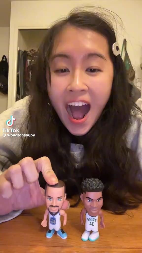Average Warriors fan on TikTok: