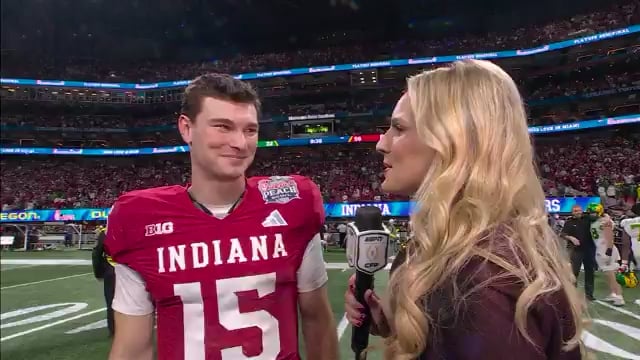 Mendoza on his post game interview tonight: "We're a bunch of misfits!". Get this guy in a Raiders jersey ASAP