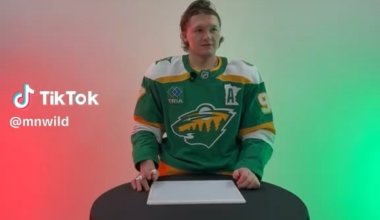 players were asked to spell out “let’s go wild” and social media admin did a cute breakdown of their hand writing styles