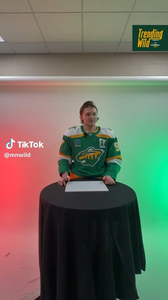 players were asked to spell out “let’s go wild” and social media admin did a cute breakdown of their hand writing styles