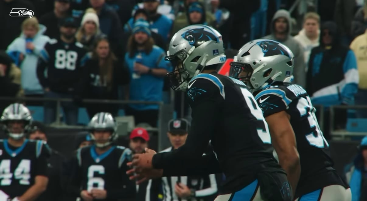 Mike Macdonald Hypes up Julian Love, then J love slaps Mike’s butt 😭🤣