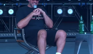 Rooting for A-Rod and the Steelers in the playoffs after watching Sunday and seeing this.