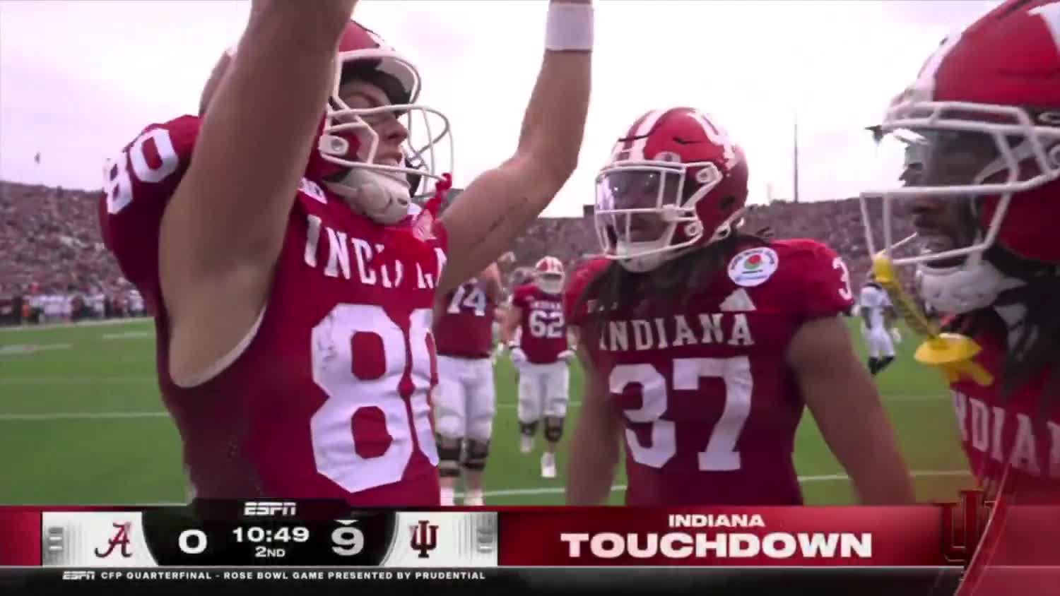 Anyone else watching Fernando Mendoza today? He’s throwing dimes