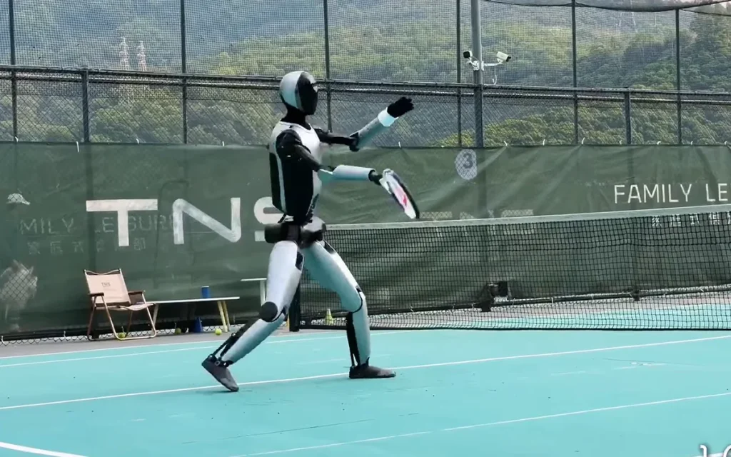 Chinese humanoid Walker S2 has gone full Robo Nadal mode by hitting perfect strokes of the racket during a live tennis match against a human