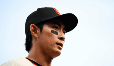Giants star Jung Hoo Lee detained by CBP