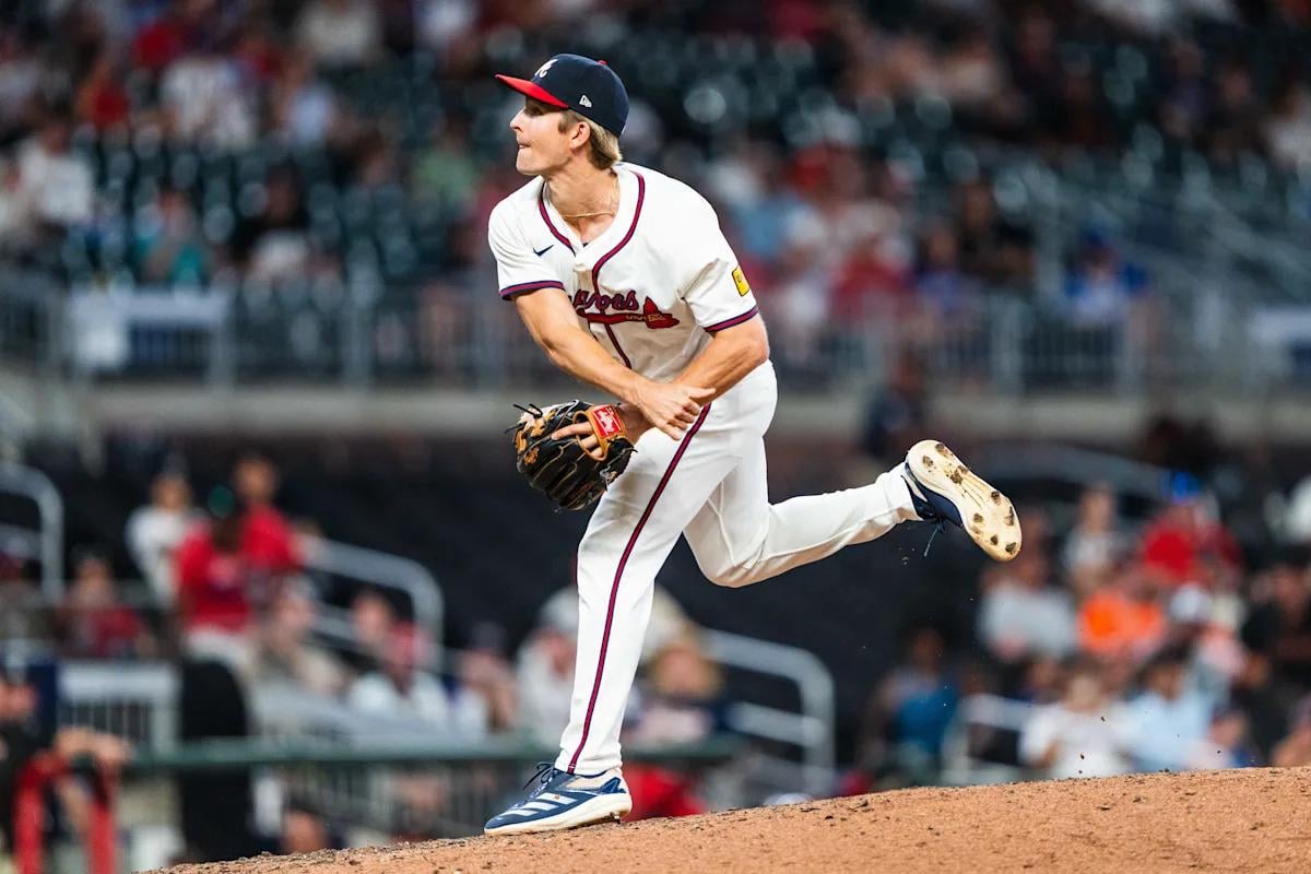 Two-way legend Luke Williams signs minor league deal