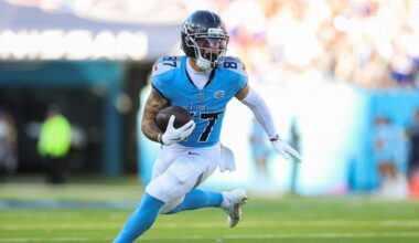 Titans make a flurry of roster moves as 3-14 season comes to an end