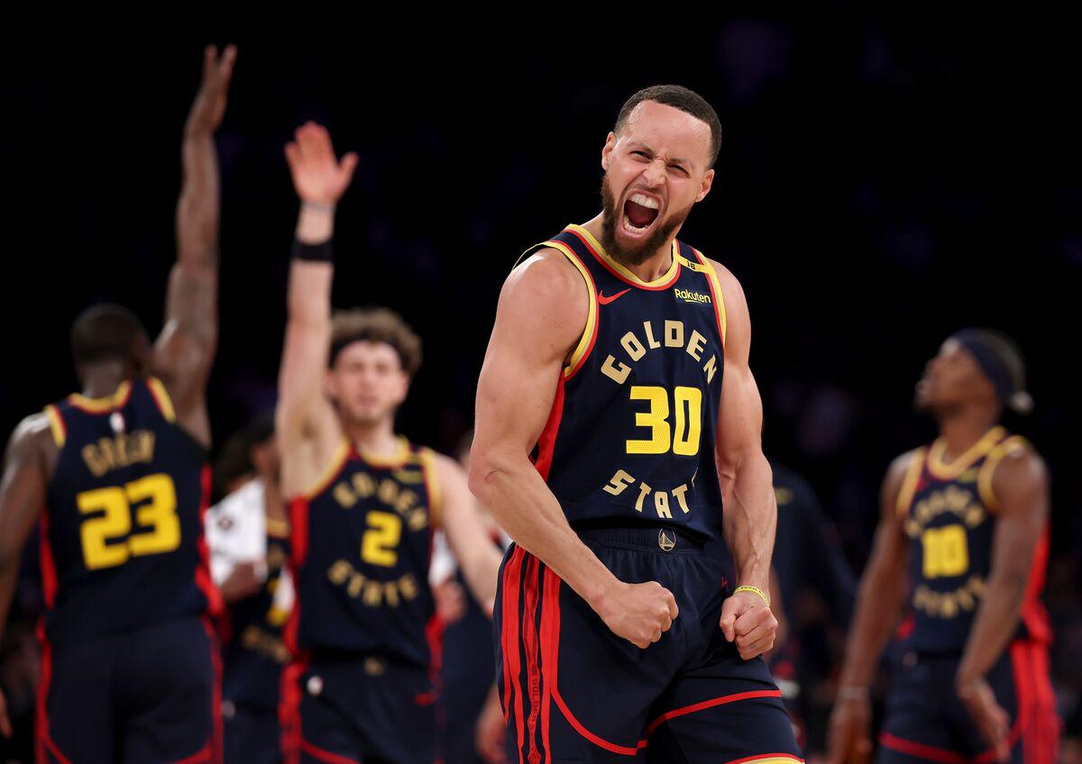 Golden State Warriors’ Parent Valued at $11 Billion in Stake Sale