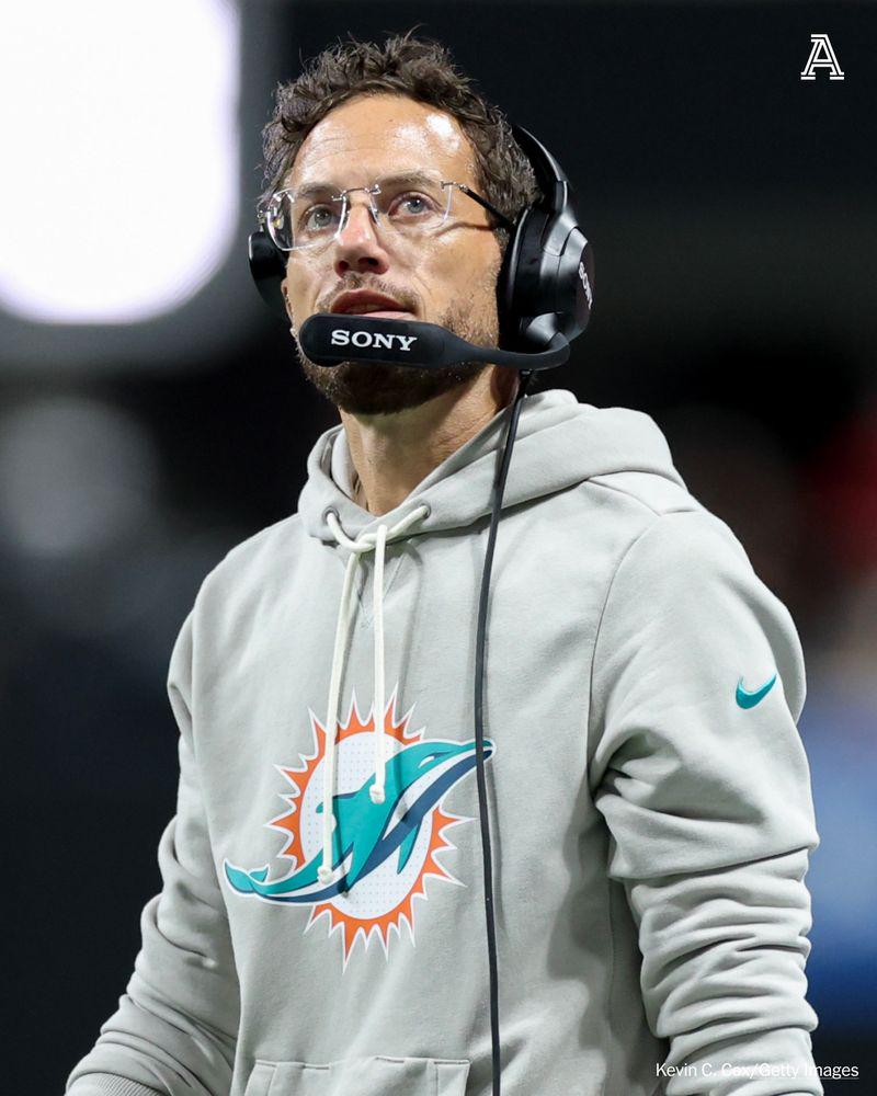 [Russini] Mike McDaniel pulled out of his scheduled meeting down in Florida with the Bills yesterday, I’m told, and the two sides never met. McDaniel remains in contention for the Raiders’ head coaching job, but if he takes an OC position, it’s still expected to be with the Chargers.