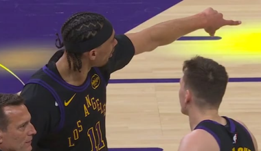 Ayton and Knecht Low IQ Plays # JJ decides to bench them