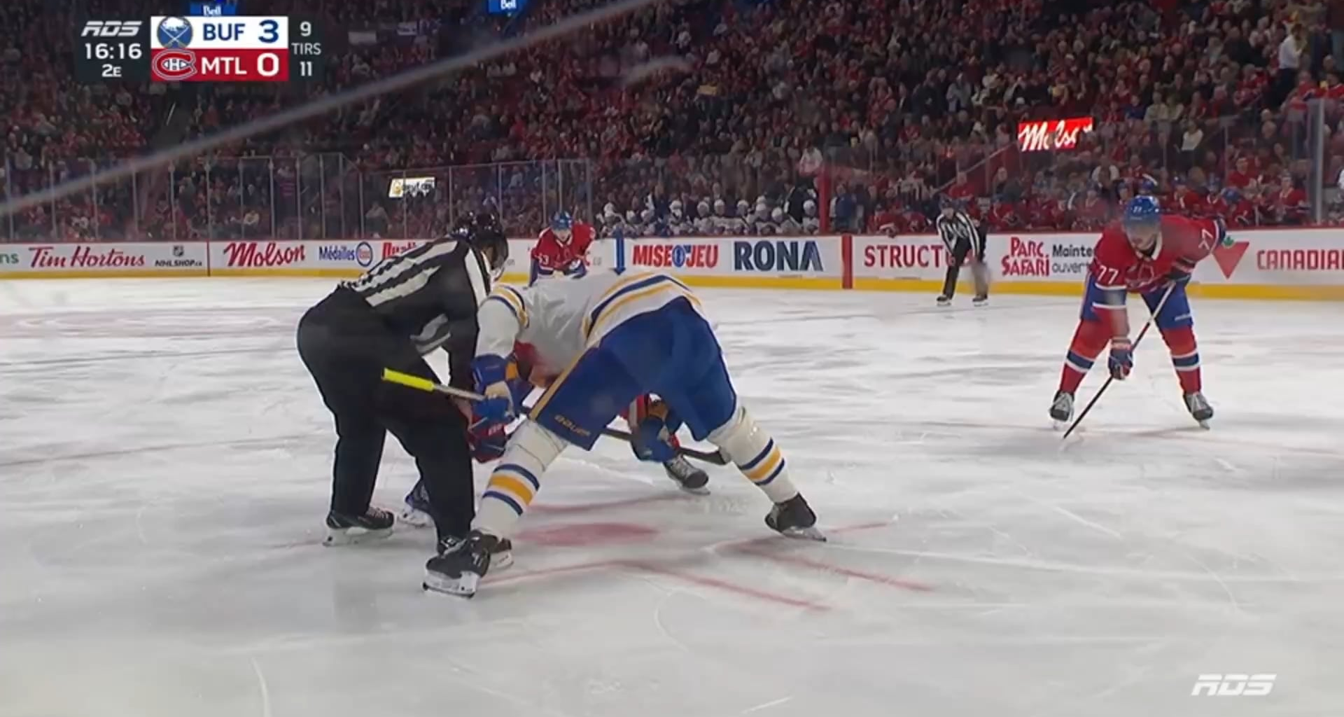 Cole Caufield puts Montreal on the board