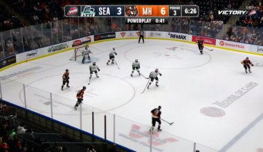 Habs prospect Bryce Pickford scores his 2nd hat trick of the season. He now has 31 goals in 37 games to lead the WHL. He’s a defenseman