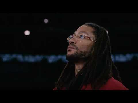 Derrick Rose Banner Reveal - His First Reaction!
