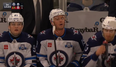 One of the best to wear a Blackhawks sweater... welcome back Jonathan Toews‼️