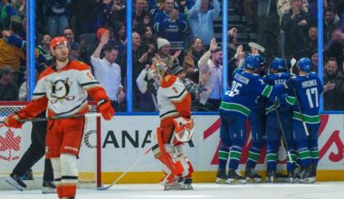 NOTEBOOK: Ducks drop divisional downer to Canucks, Terry rejoins team, Panarin rumor mill | The Sporting Tribune