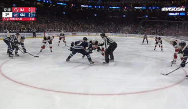 [DevilsMSGN] Devils score 3 goals in under 2 minutes to take the lead in the 3rd!