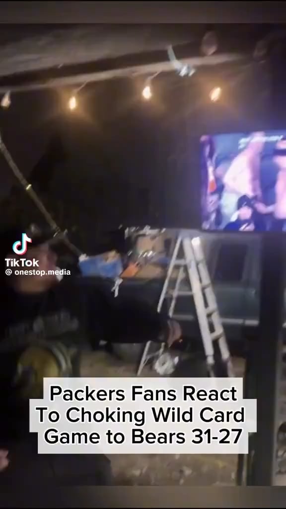 After years of "I own you!" and "The Bears still suck!" I think we can have just a little schadenfreude, as a treat - Packers fans reaction compilation