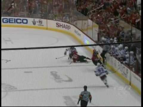 Throwback to when Ovechkin deked out 2 Rangers and beat Henrik with another Ranger on his back in Game 5 of the ECQF! (4/29/09)