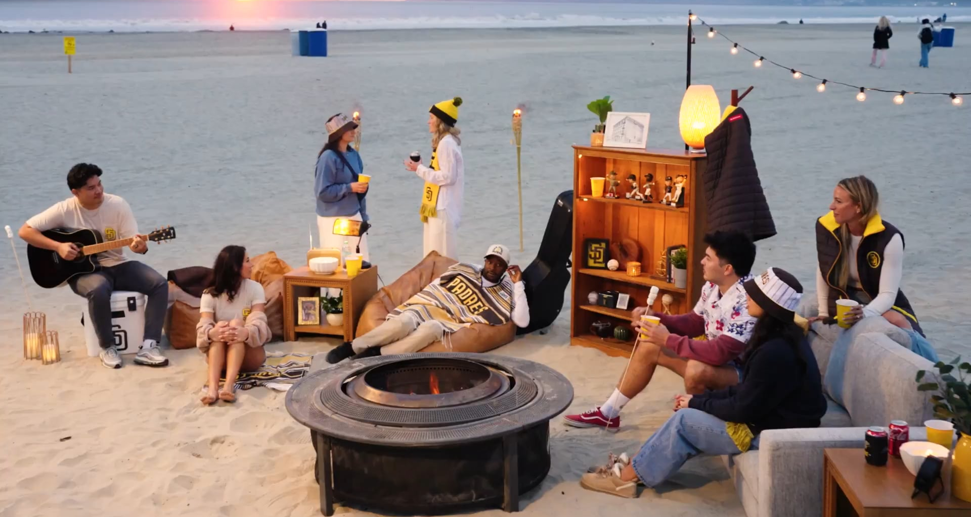 Good vibes and giveaways ahead 🤙